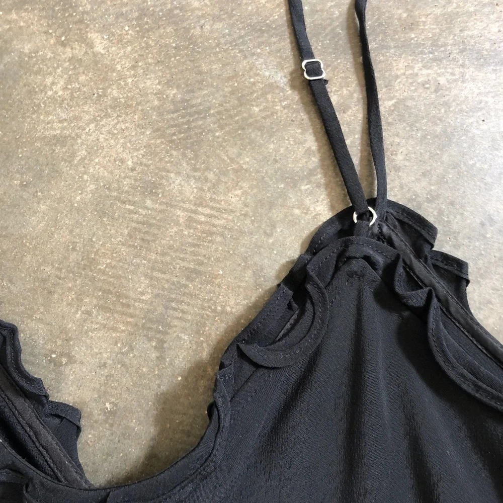Reformation Ruffle Tank - Picture 5 of 6